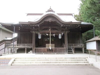 亀田八幡宮の拝殿